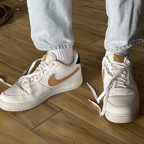 Nike Air Force 1 removable swoosh ‘07 LV8 - Picture 6 of 6